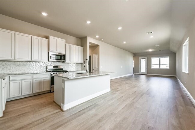 Photo - 745 Lake Lacosta Dr