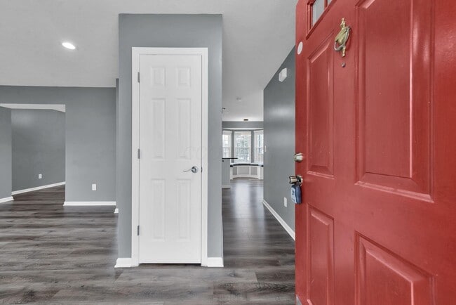 Photo - 8690 Kirkland Dr