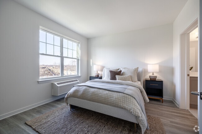 2BR,2BA-1,216SF-Bedroom