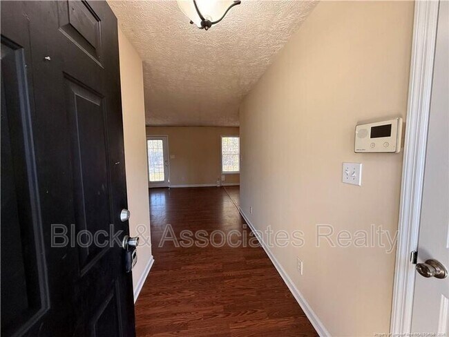 Photo - 203 Cypress Dr