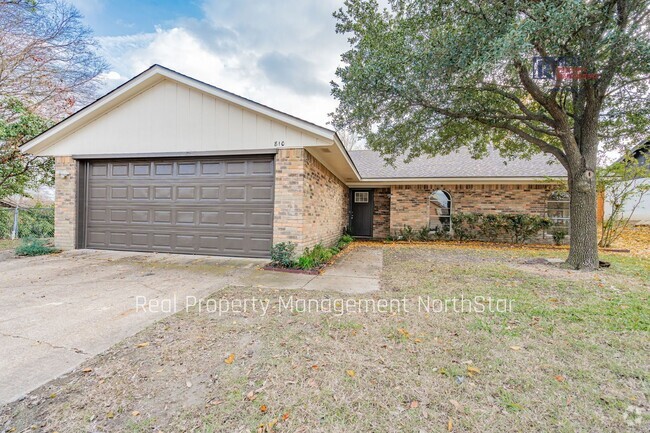 Building Photo - Charming Rockwall Home!