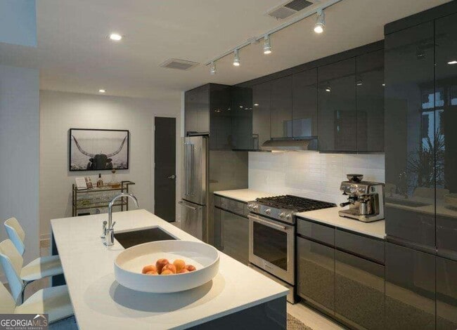Photo - 693 Peachtree St NE Unit 20C
