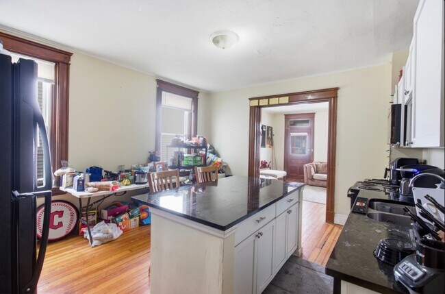 Photo - 2328 Stratford Ave Unit 1