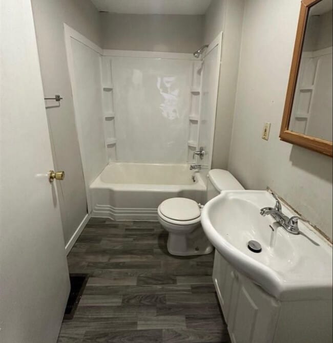 Photo - 2429 2nd Ave