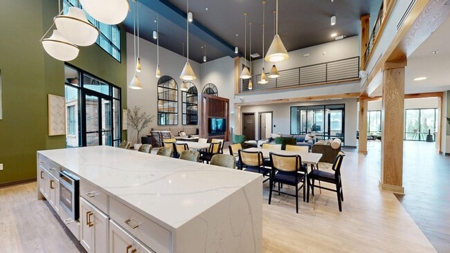 Photo - Trace Quarter