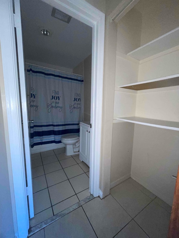 Photo - 1570 E Breezy Ln Unit A