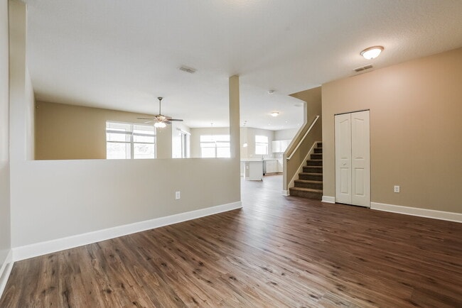 Photo - 13501 Laranja St