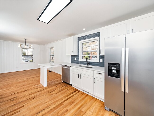 Photo - 2312 Sheffield Rd