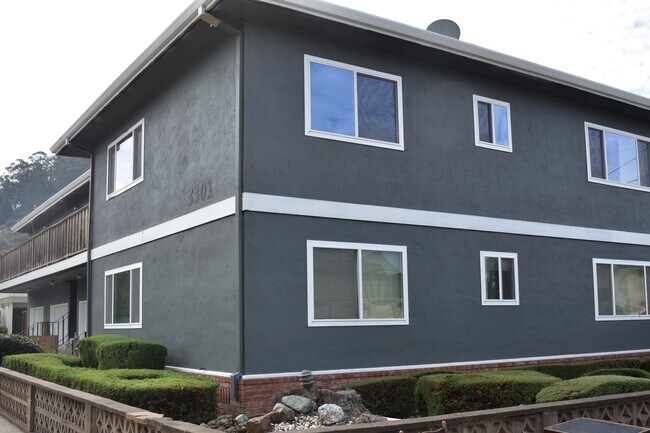 Photo - 3301 Santa Clara Ave Unit 1