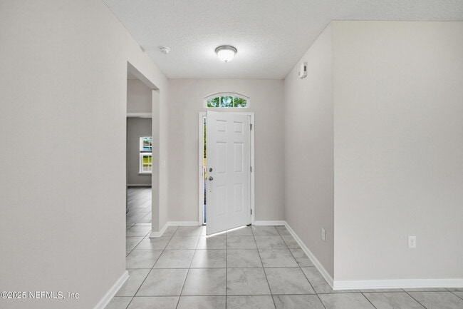Photo - 187 S Coopers Hawk Way