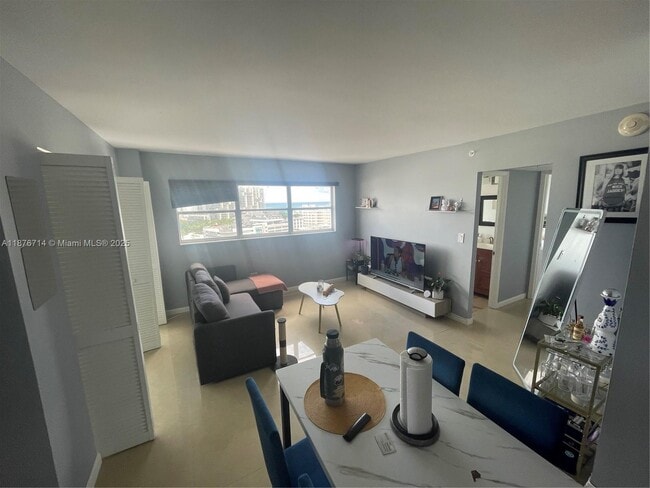 Photo - 1881 Washington Ave Unit 15C
