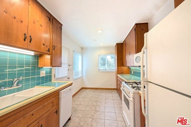 Photo - 601 9th St Unit A