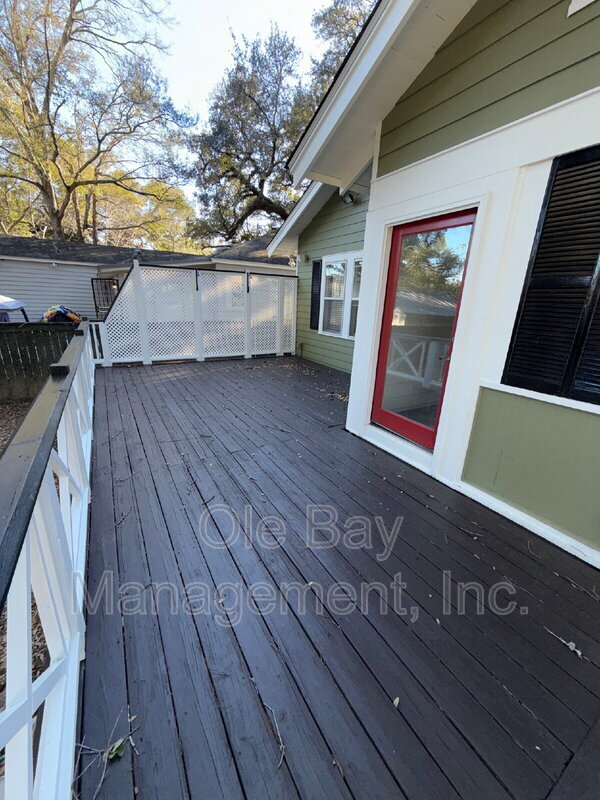 Photo - 115 Mohawk St