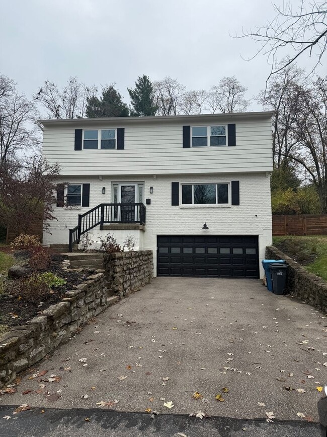 Building Photo - Spacious Single-Family Rental Home in Convenient Cincinnati Location