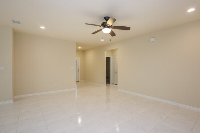 Photo - 1314 Roan Dr