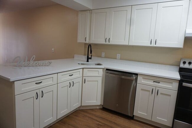 Photo - Mandarin Townhome