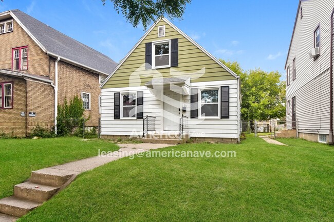 Photo - 3155 N 42nd St