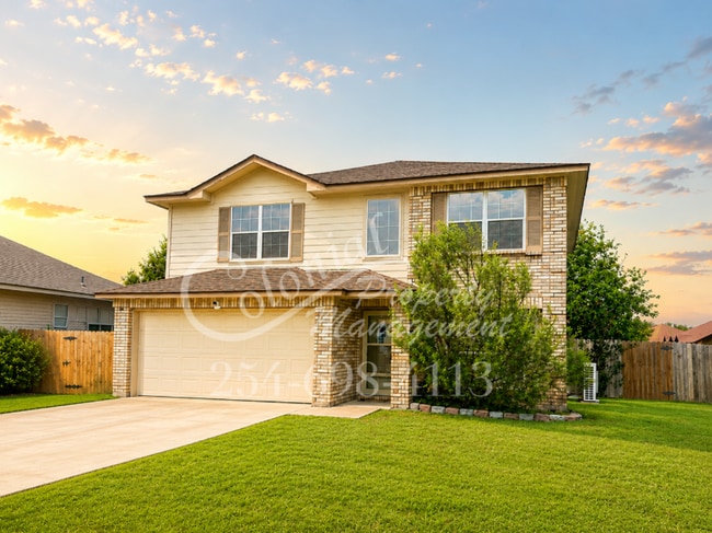 Building Photo - AVAILABLE JULY 10TH