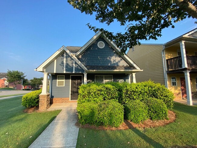 Building Photo - BRIDGEWATER HOME! PRE-LEASING FOR AUGUST 1 2026! 1/2 Off Deposit!