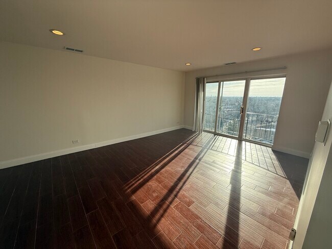 Photo - 2300 N Harlem Ave