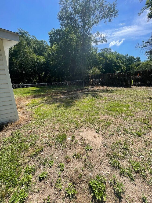 Modern Charm in Gloverville SC Rental House Rental in Gloverville, SC