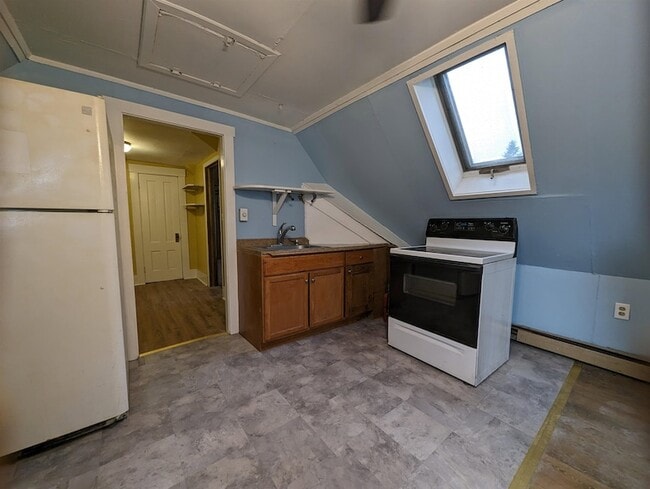 Photo - 39 Perry Ave