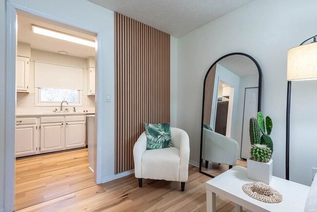 Photo - Available Now! 3BR 2BA Southside Neighborhood.