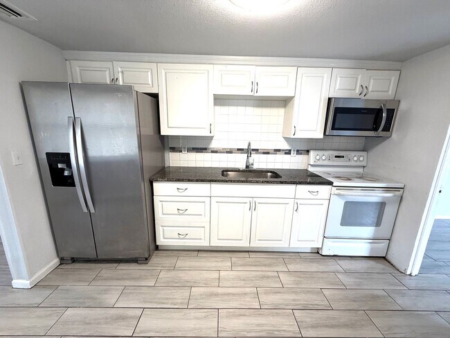 1003 57th Ave Terrace E Unidad 1005 57th Avenue Terrace East