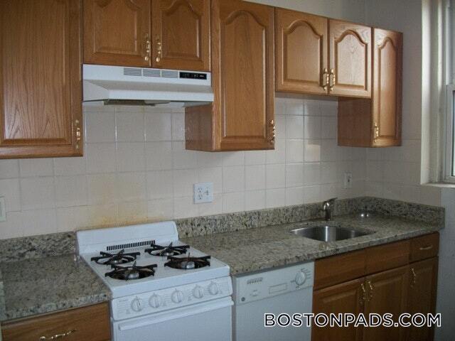 Photo - 126 Warren St Unidad 43