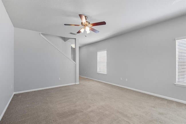 Photo - 261 Northern Flicker St