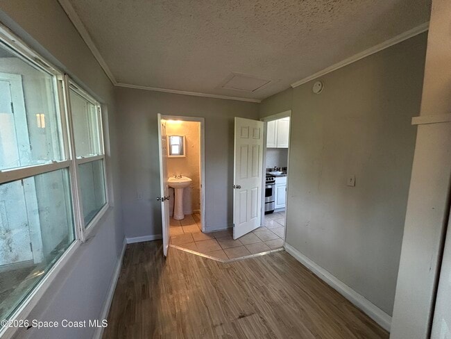 Photo - 1628 Sue Dr