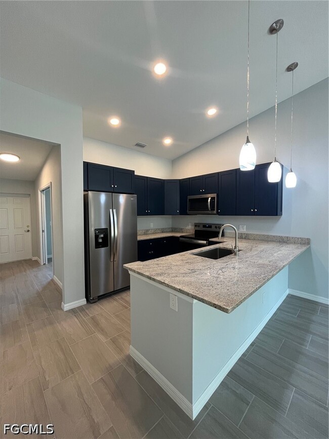 5653 Genesee Pkwy