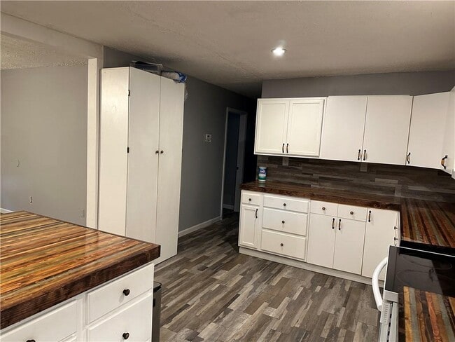 Photo - 7597 Rockbridge Rd SW