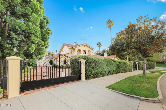 Photo - 450 Allendale Rd