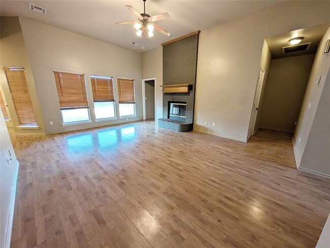 Photo - 4801 Deer Ridge Blvd