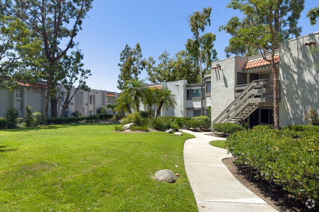 Pacific Woods Apartments