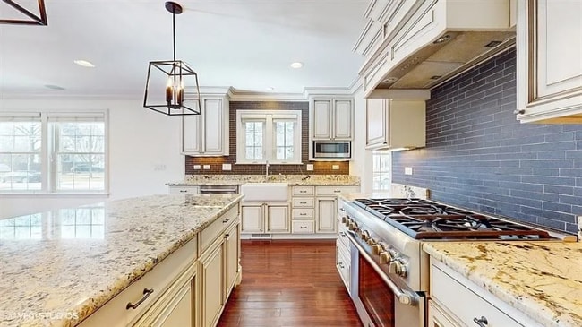 Photo - 187 Forest St