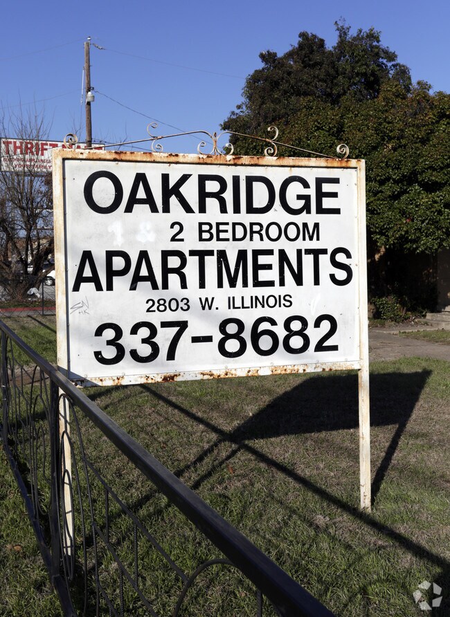 Photo - Oakridge Apartments