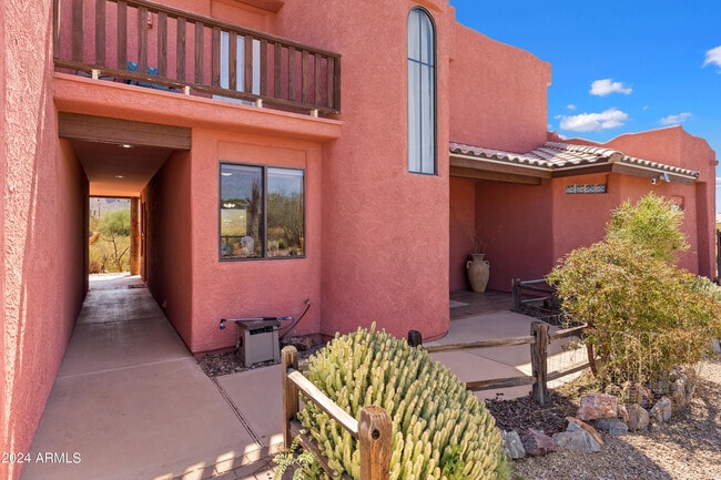 Photo - 1297 N Roadrunner Rd
