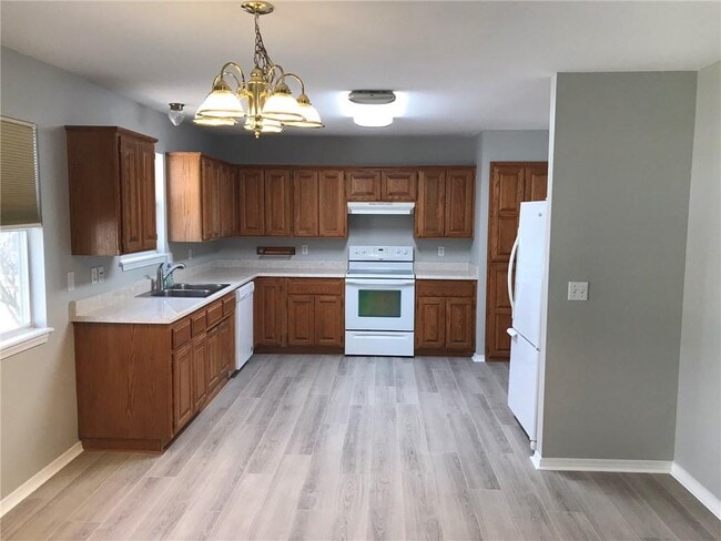 Photo - 7 Buckland Ln