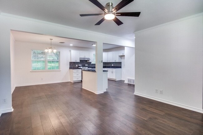 Photo - 155 Bob White Rd