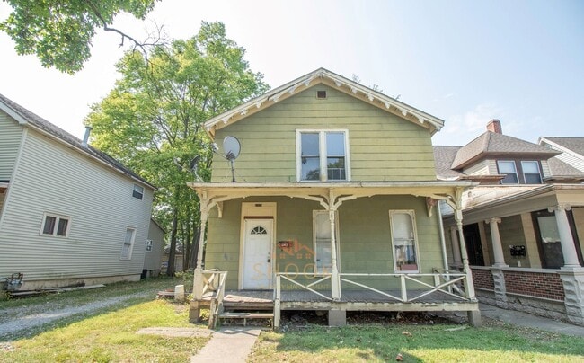 Building Photo - 822 N 7th St Unit 822 N 7th St -  B