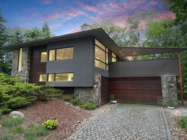 Building Photo - 55 Aspen Rd Rental