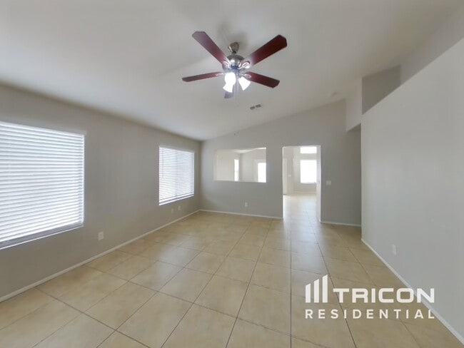 Photo - 8334 W Baxter Dr