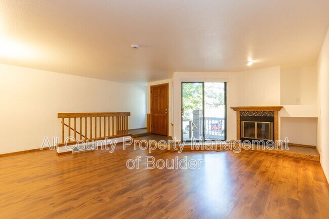 Photo - 5056 Buckingham Rd