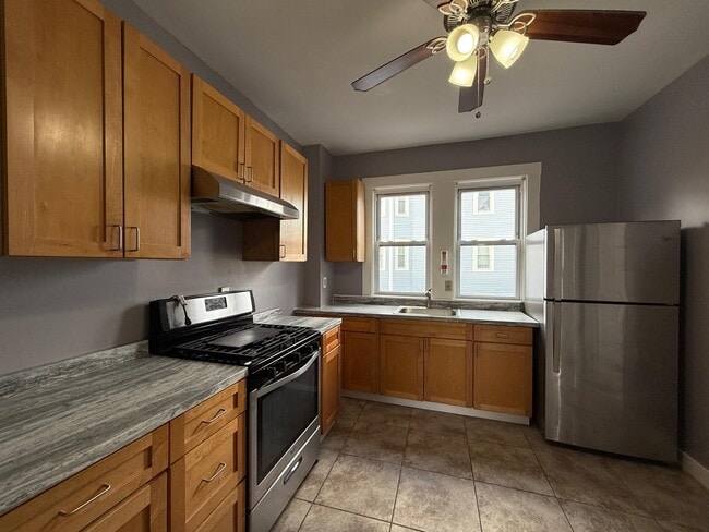 Photo - 196 Sherman St Unit 2