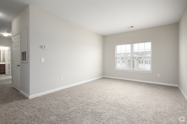 3BR, 2BA - 1,370SF - Living Room