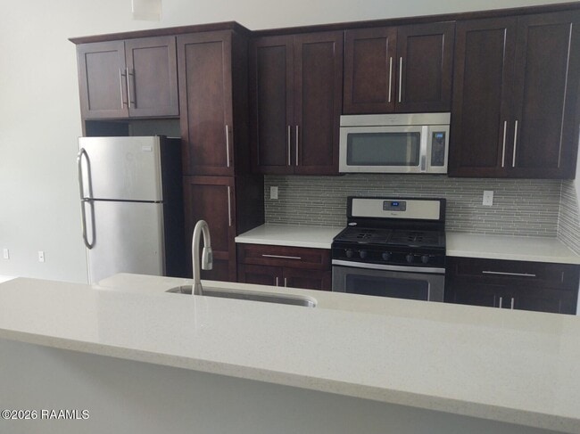 Photo - 206 Highland Oaks Ln