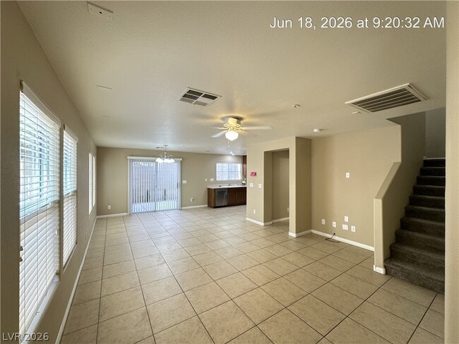 Photo - 637 Lucky Pine St