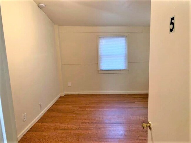 Photo - 569 10th St NW Unit 2